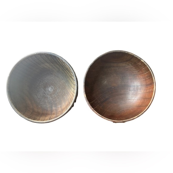 Set Of Two Wooden Bowls (Used - Great Condition) 🪵 - Picture 2 of 6